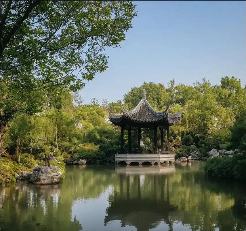 嘉鱼县纸鸳餐饮有限公司